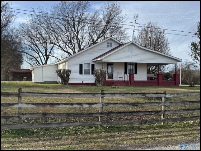 Home for sale in Mount Hope Alabama through Apex Real Estate