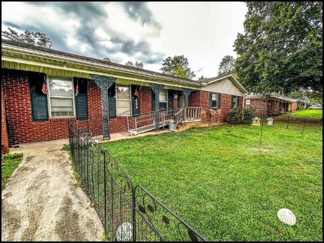 Home for sale in Decatur, Alabama through Apex Real Estate